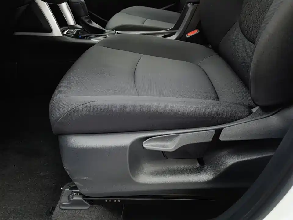 Toyota Corolla Sharp amplifier