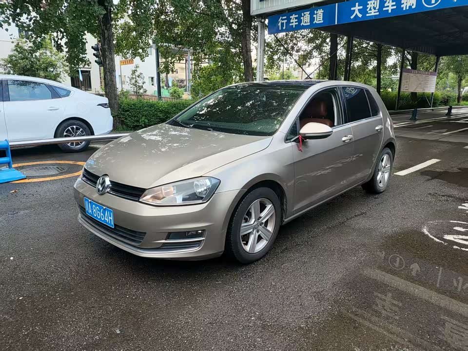 Volkswagen golf
