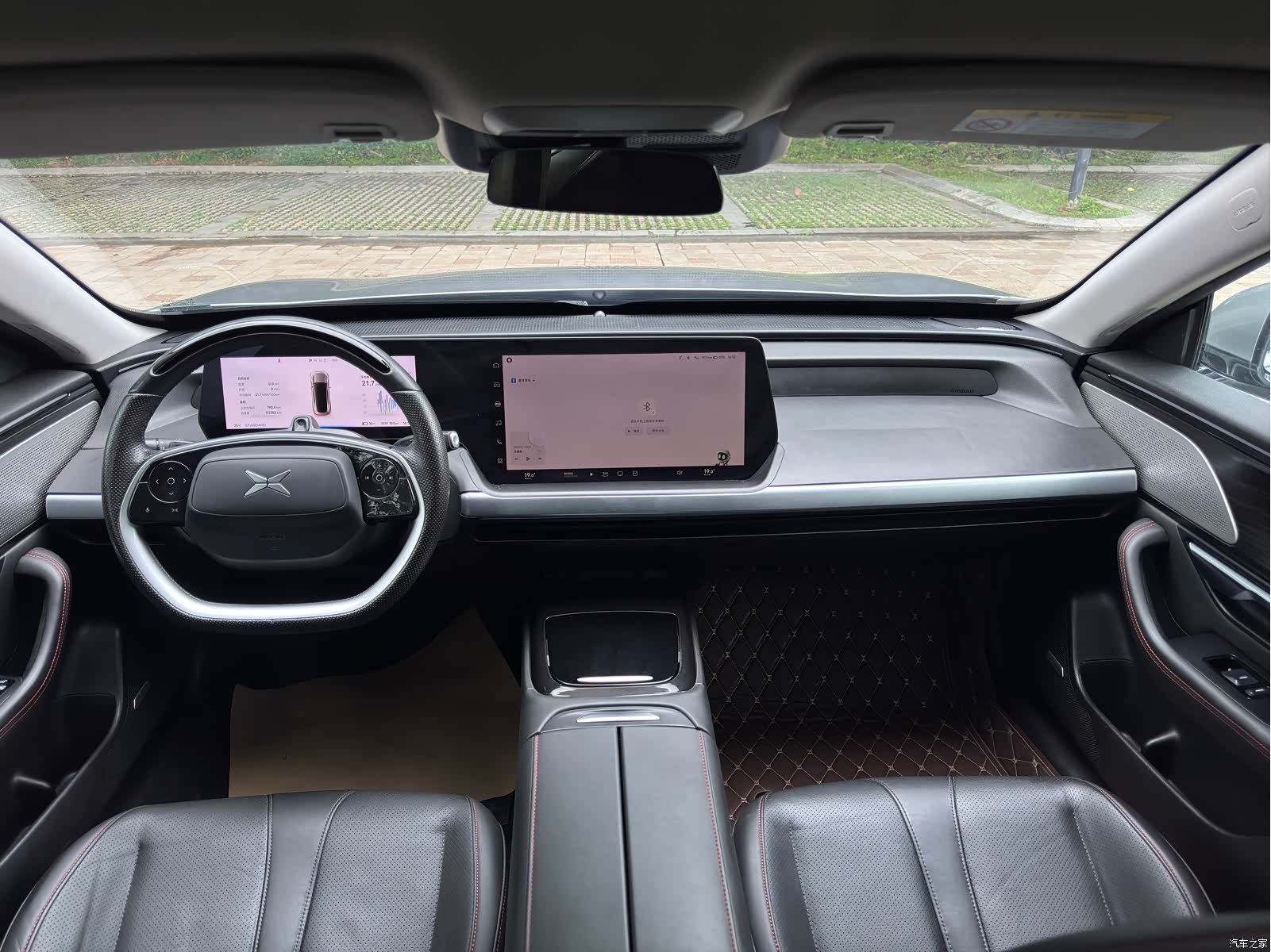 Xpeng P7, 2022 15