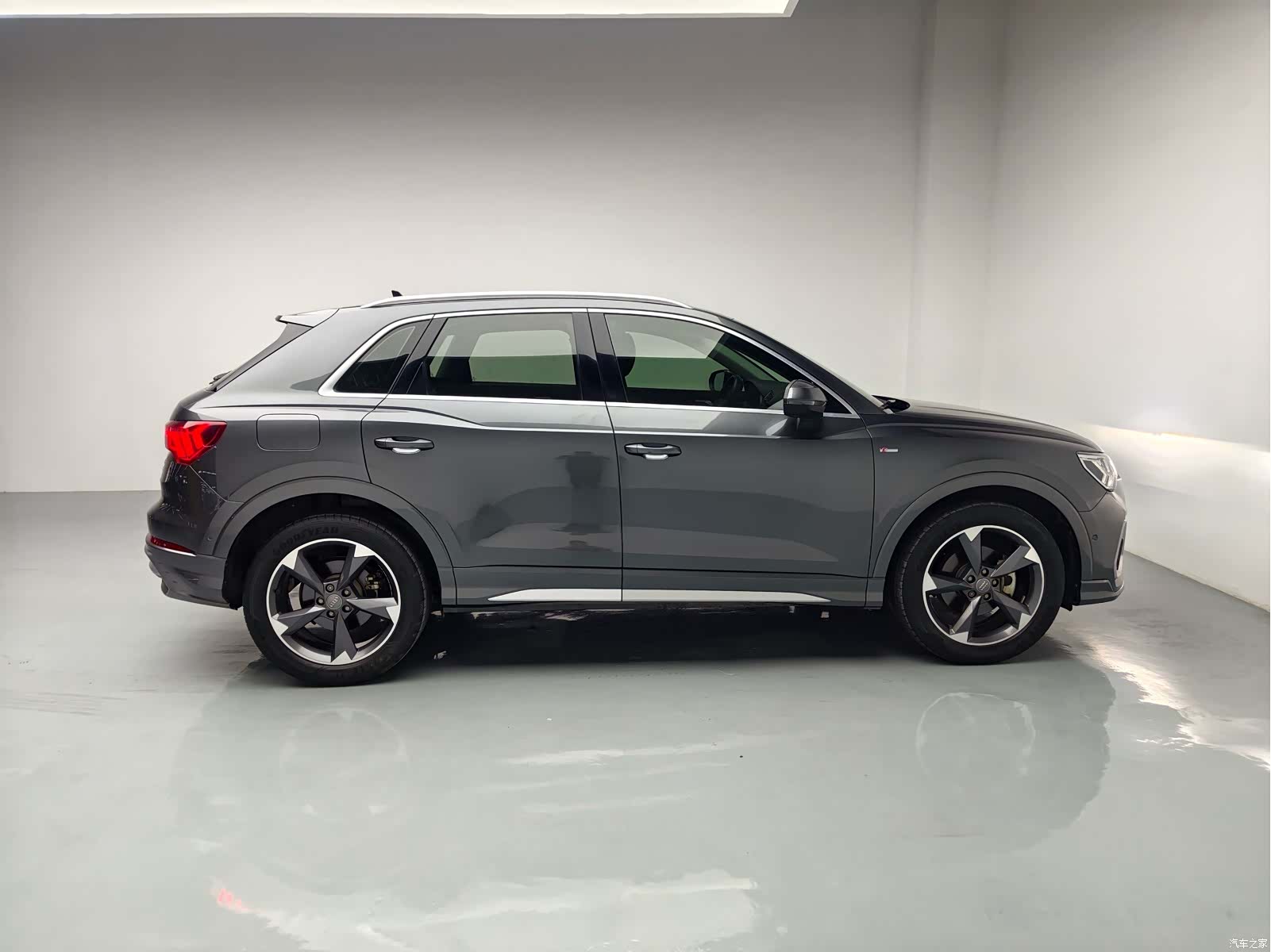 Audi Q3, 2020 все фото