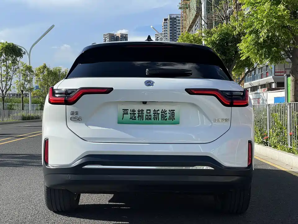 NIO ES6