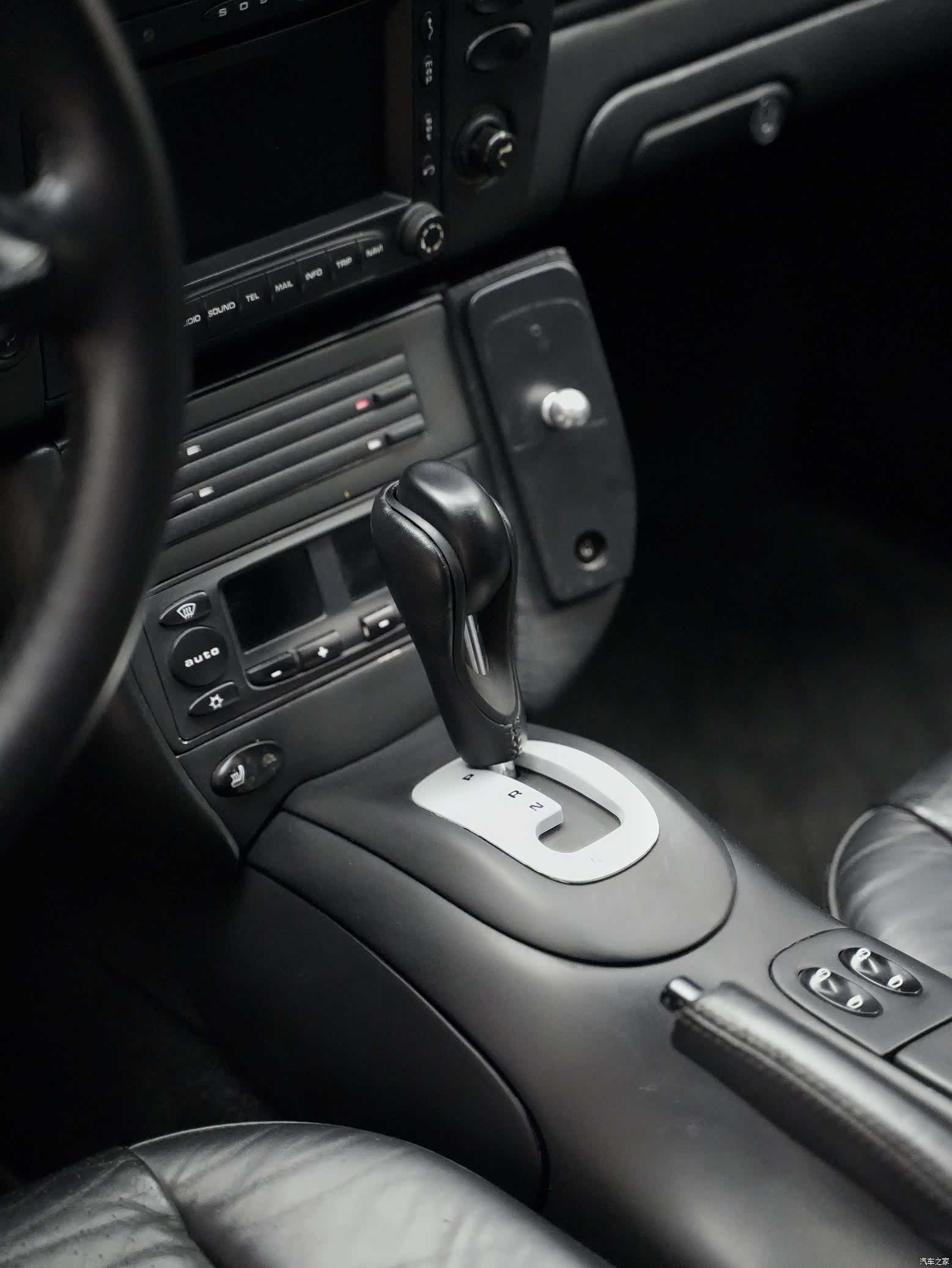 Porsche 911, 2003 12