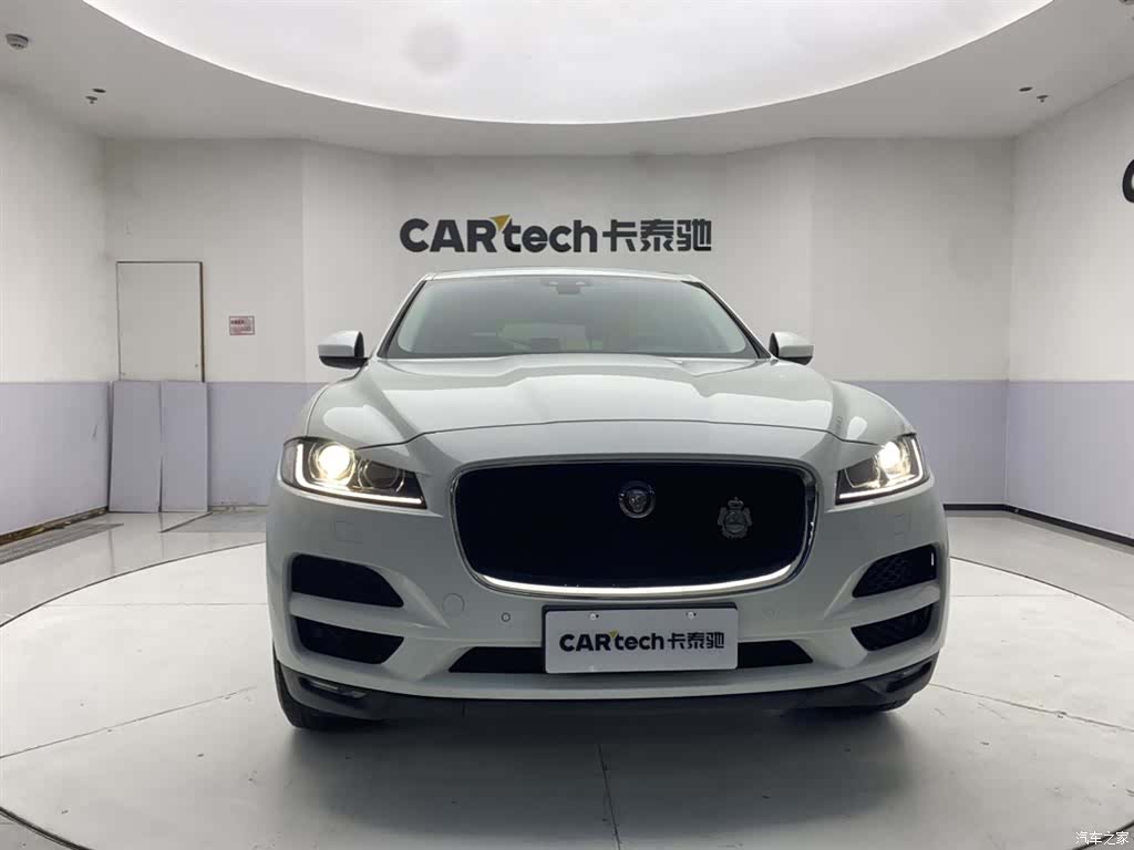 Jaguar F-PACE, 2017 3