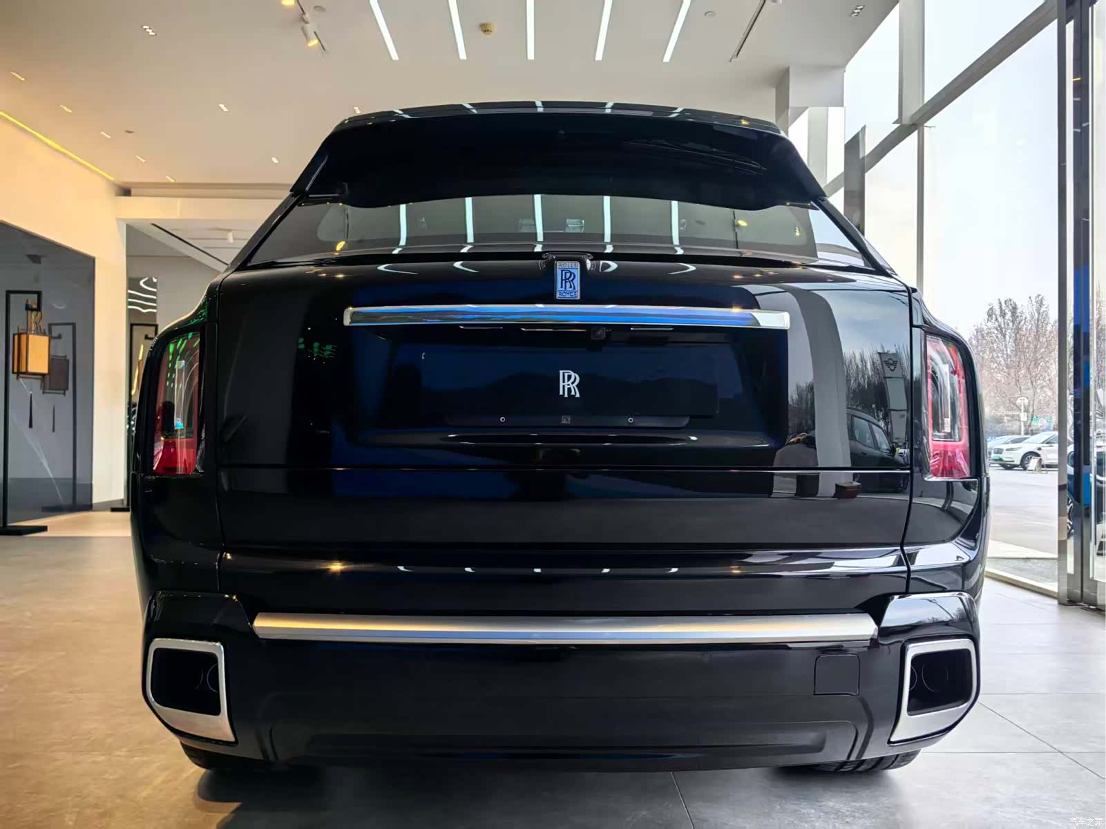 Rolls-Royce Cullinan, 2026 6