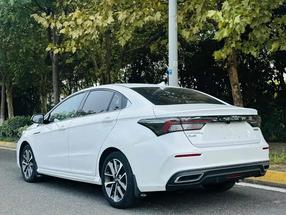 Chery Arrizo 5 PLUS