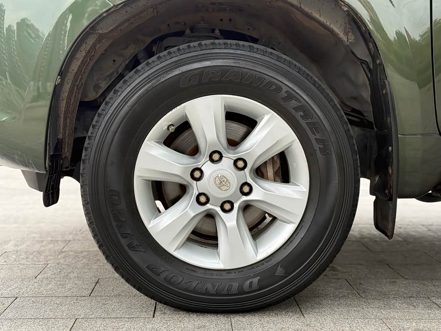 Toyota Prado 2014, фото 11