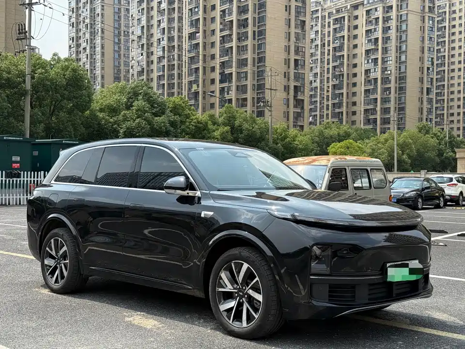 Li Auto Ideal L8