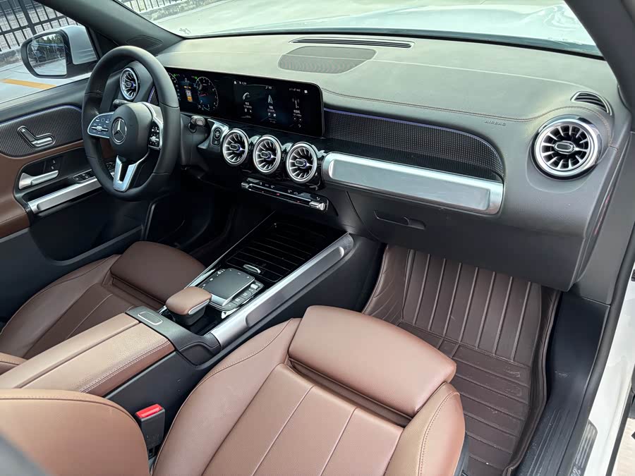 Mercedes-Benz GLB 2022, фото 13