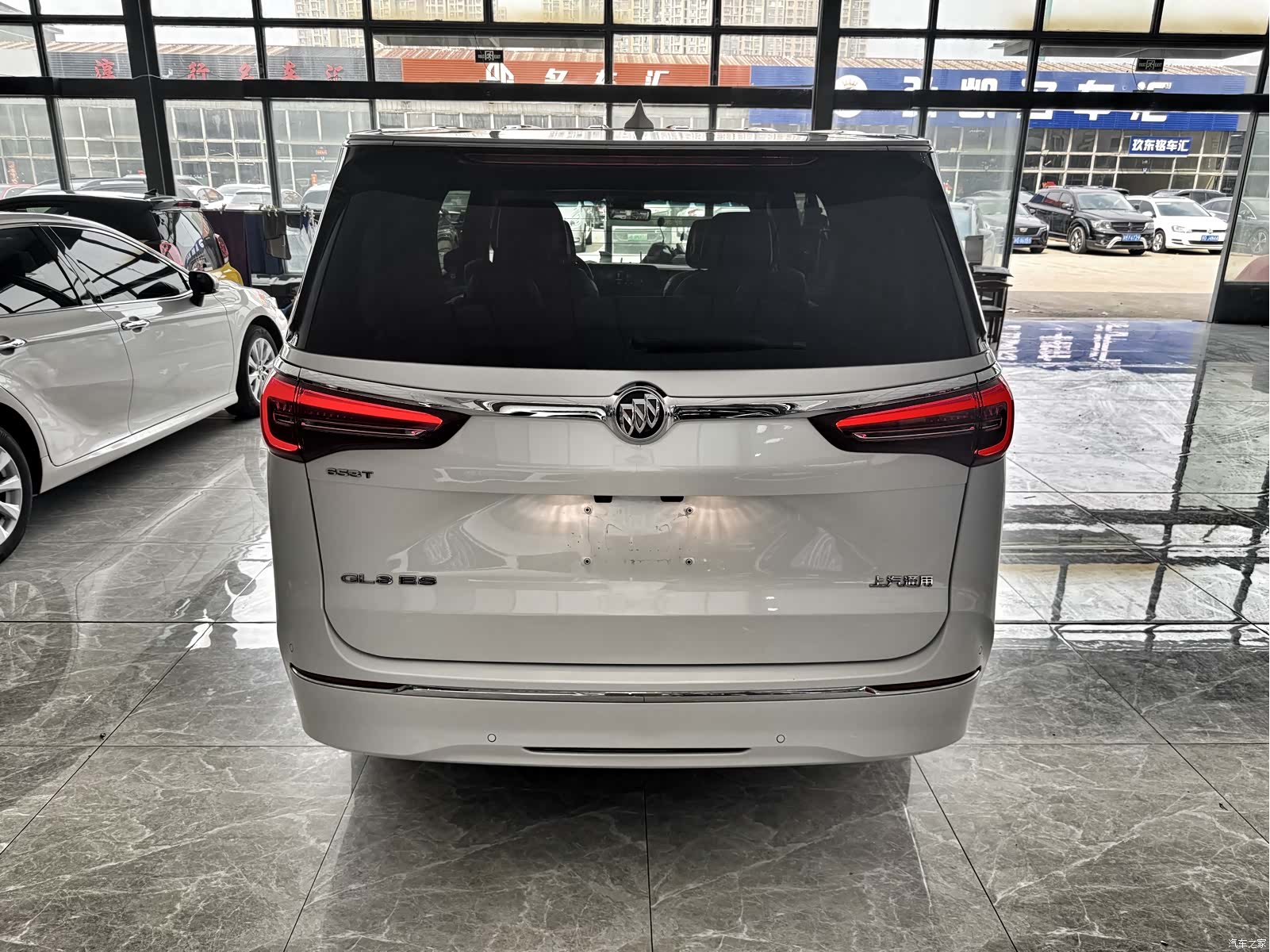 Buick GL8, 2022 6