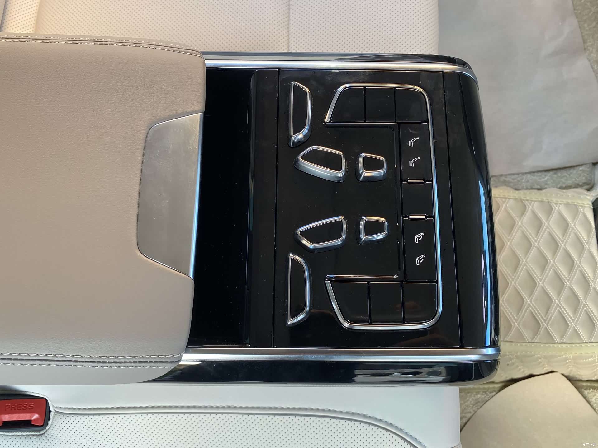 Hongqi H9, 2022 15