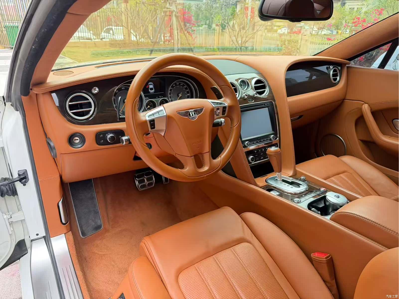 Bentley Continental GT, 2013 7