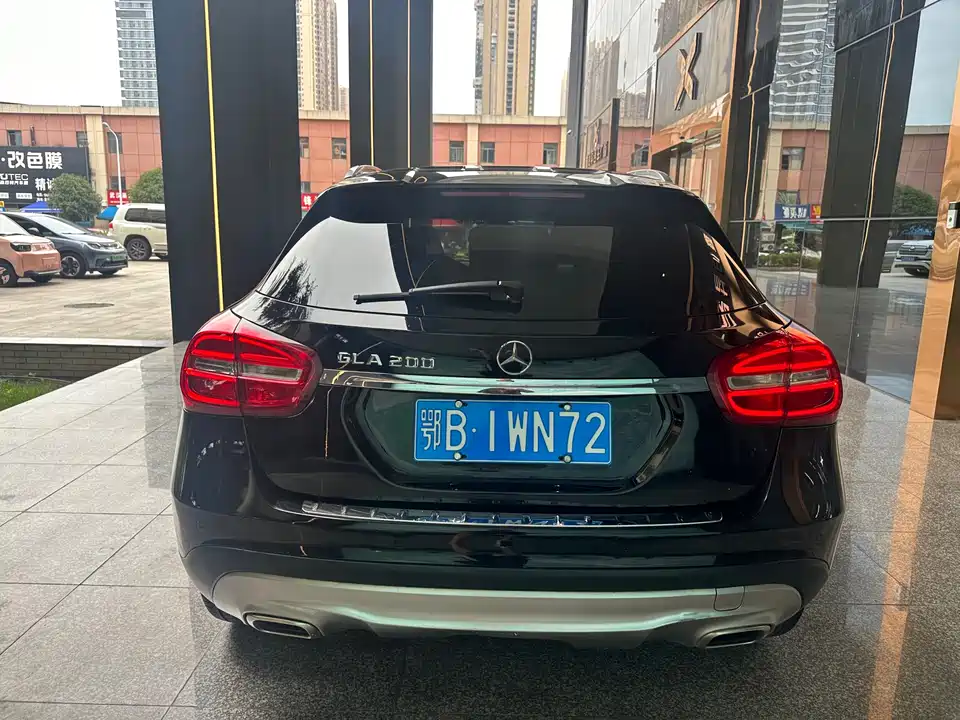 Mercedes-Benz GLA