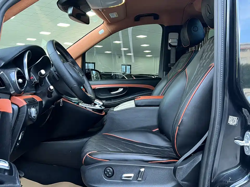 Mercedes-Benz V-class