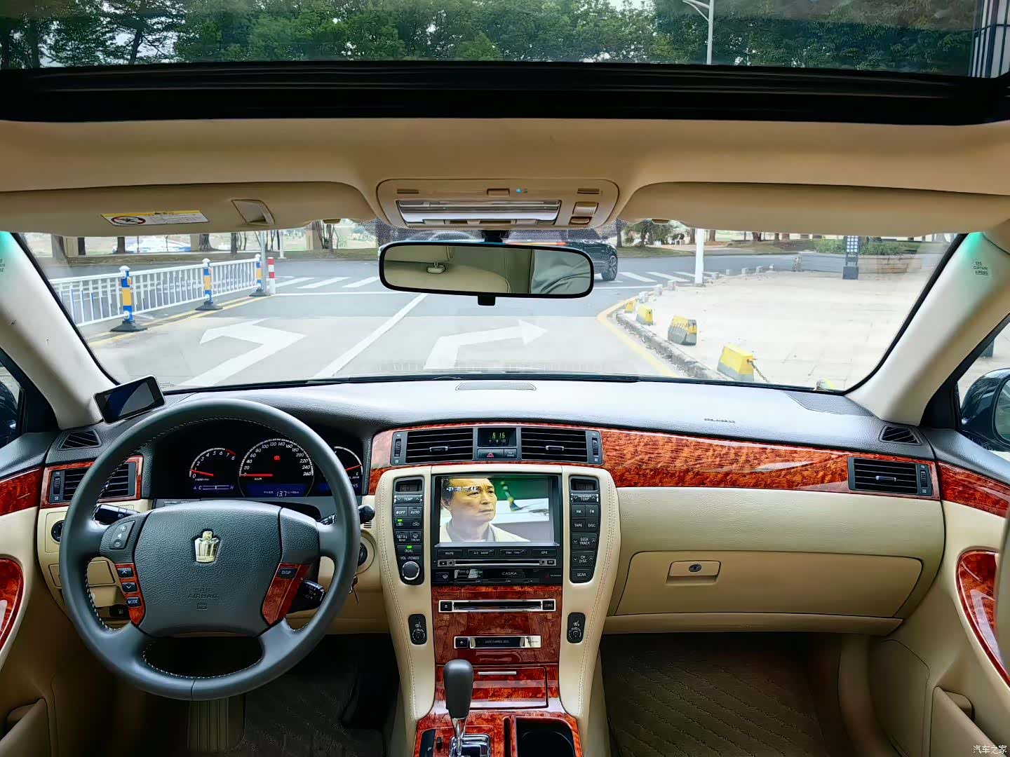 Toyota Crown, 2008 все фото