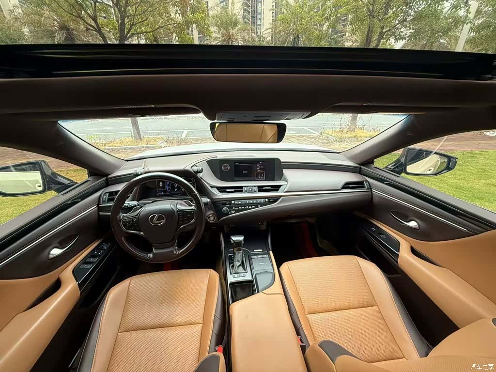 Lexus ES, 2021 8