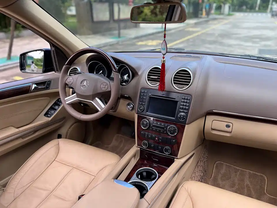 Mercedes-Benz GL grade