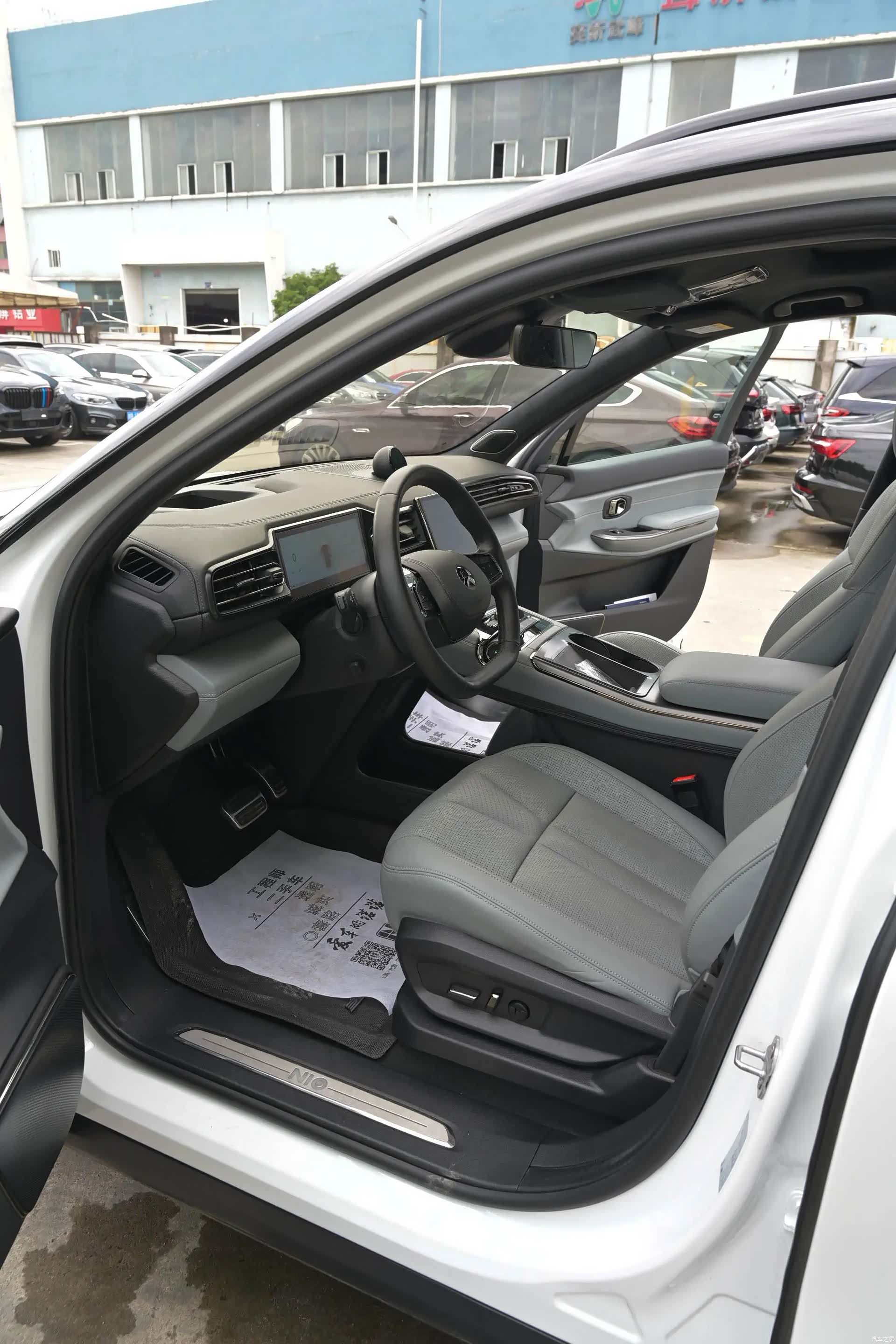 NIO ES8, 2021 13