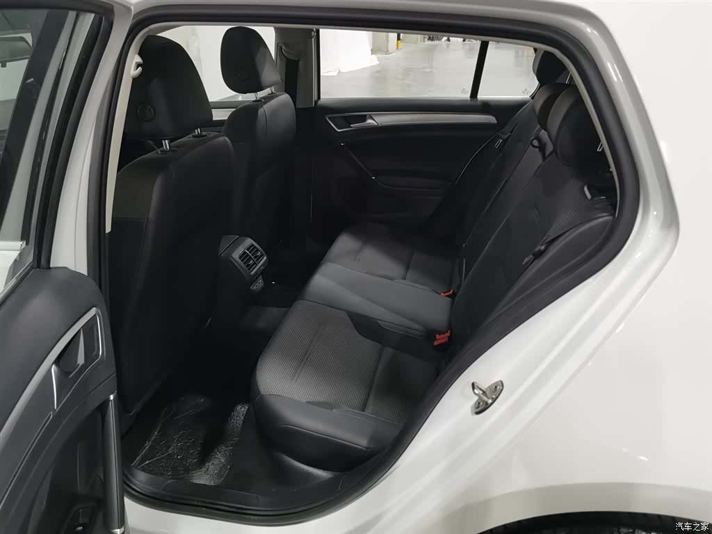 Volkswagen Golf, 2020 15