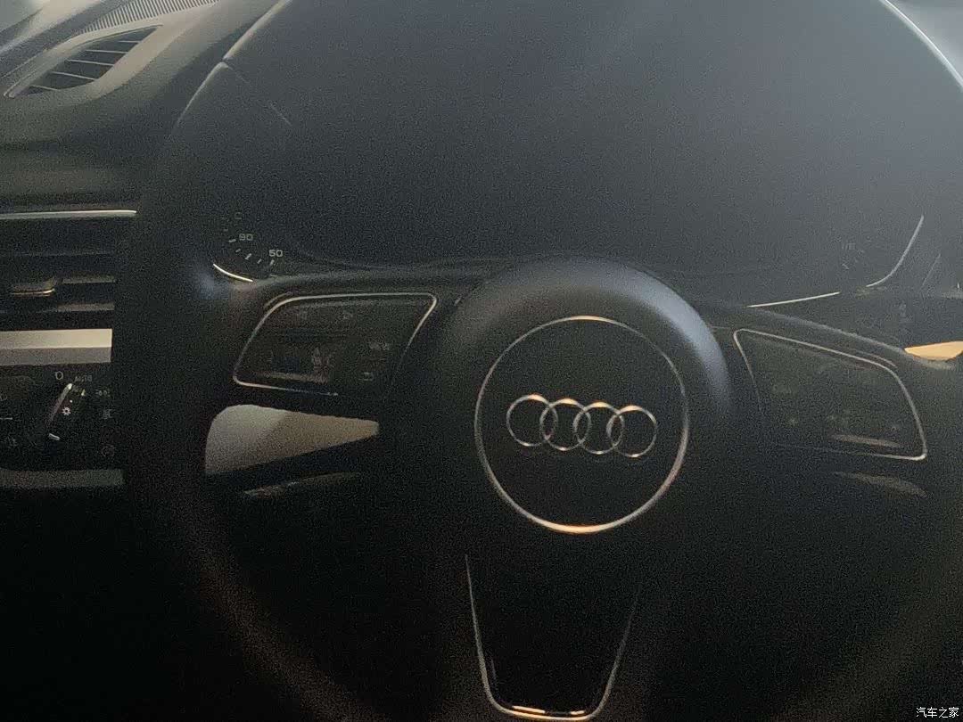 Audi A4L, 2019 14