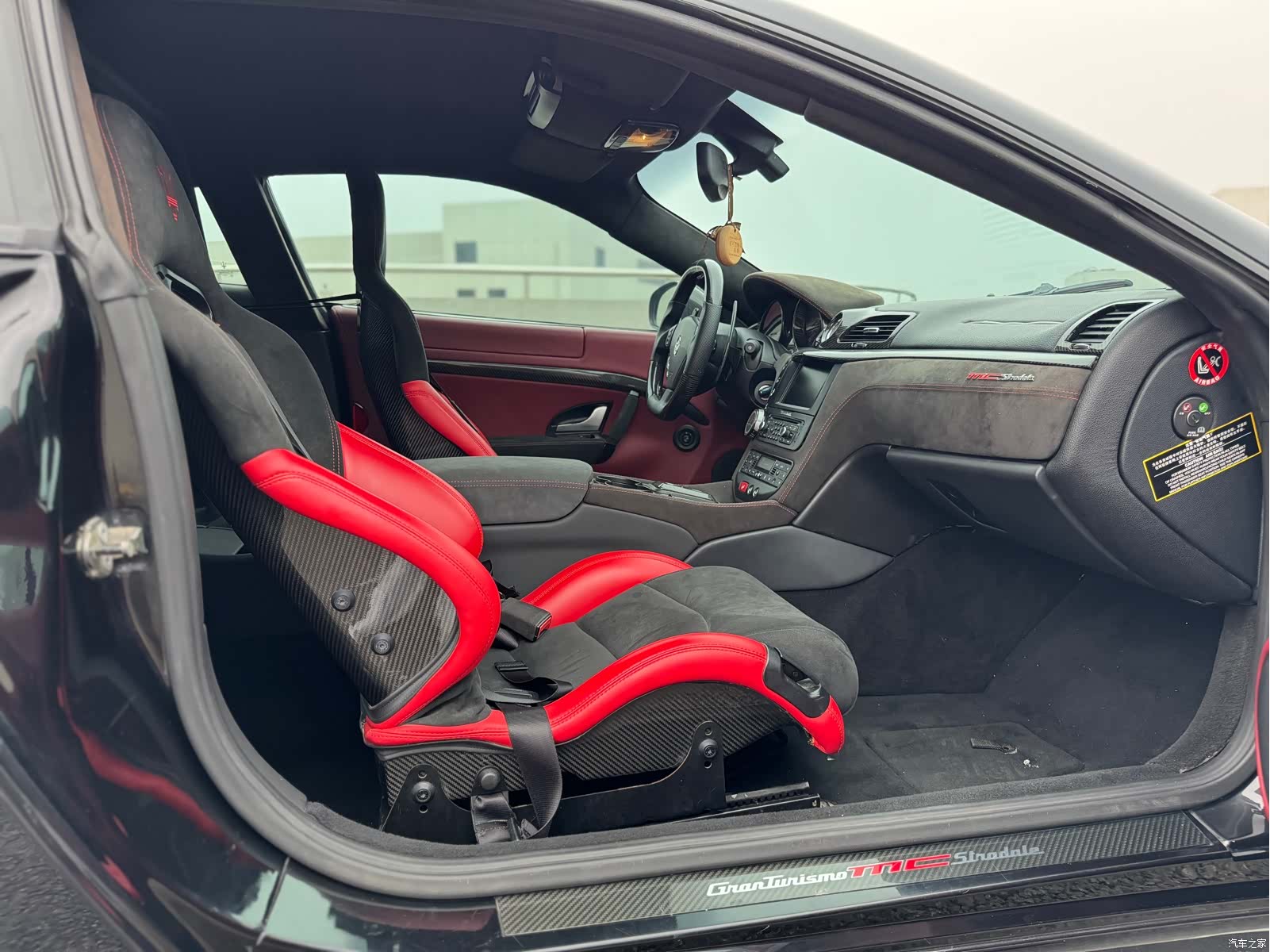 Maserati GranTurismo, 2015 10