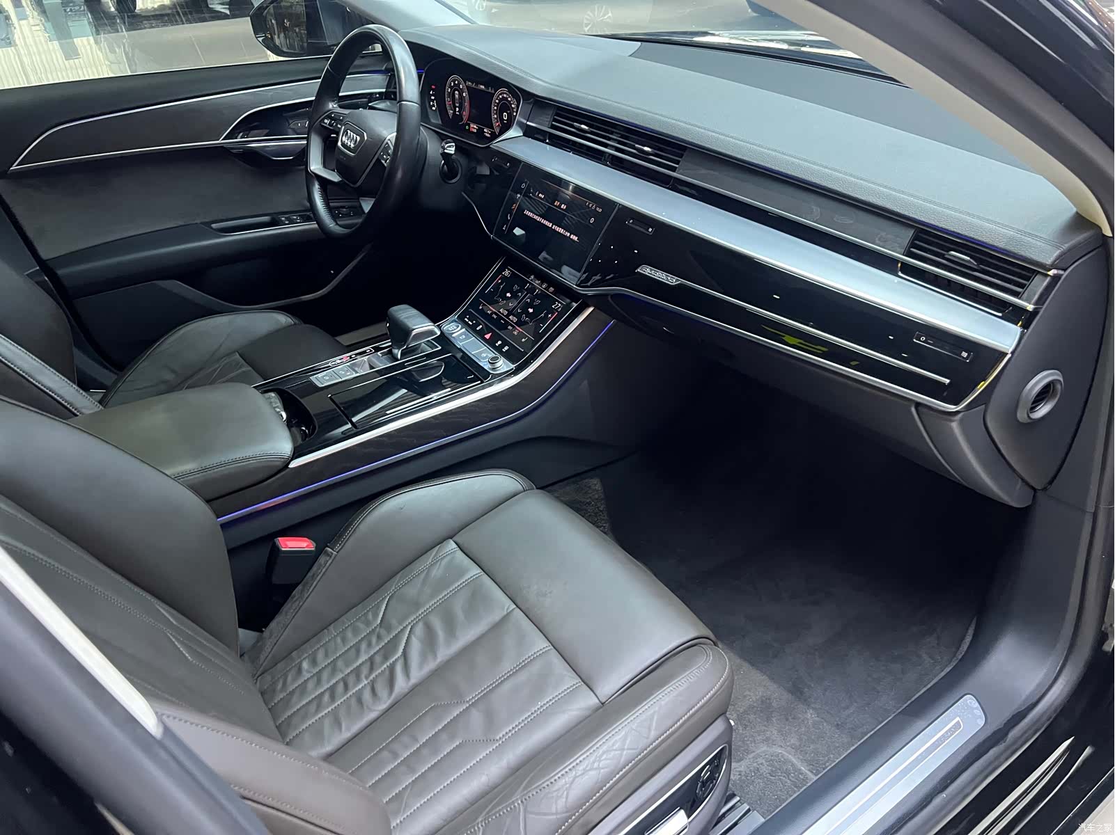 Audi A8L, 2019 9