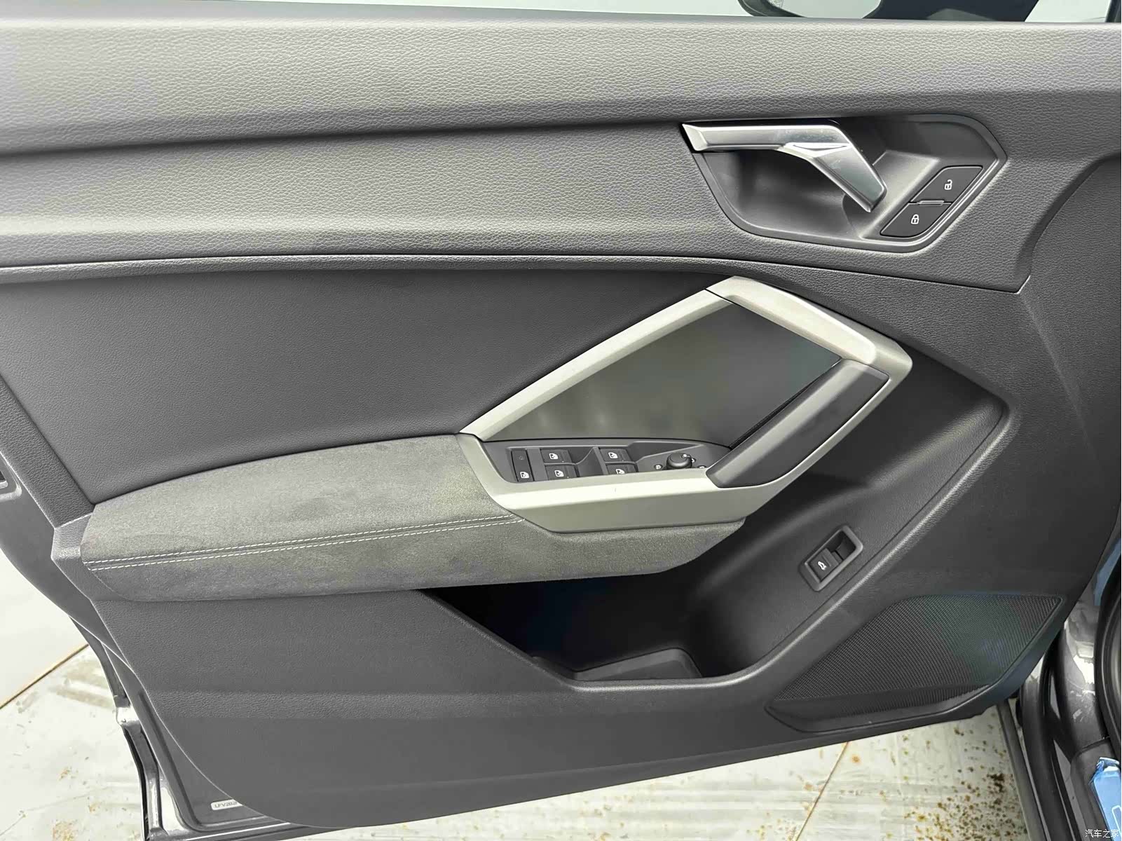 Audi Q3, 2022 10