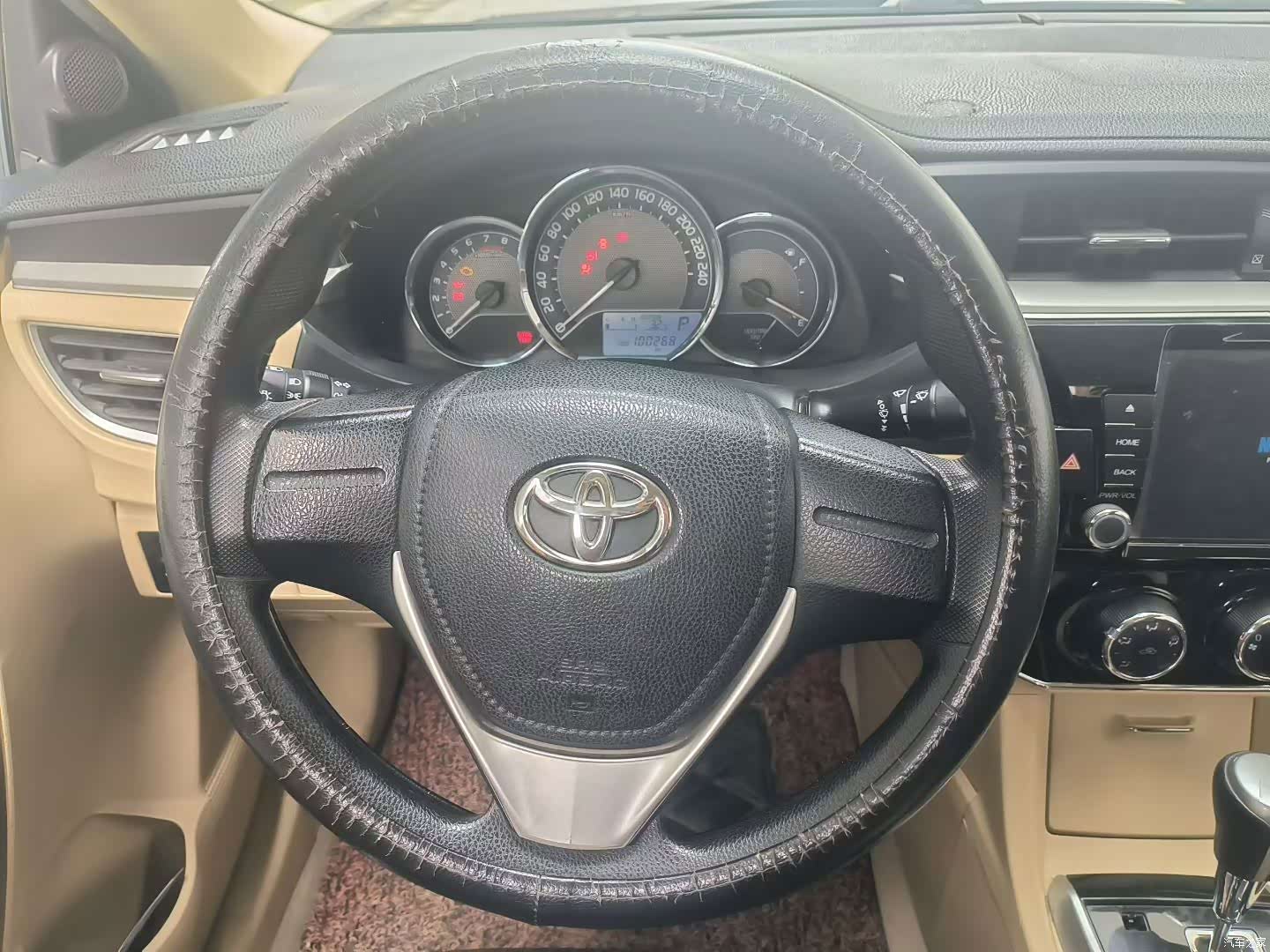 Toyota Corolla, 2015 7