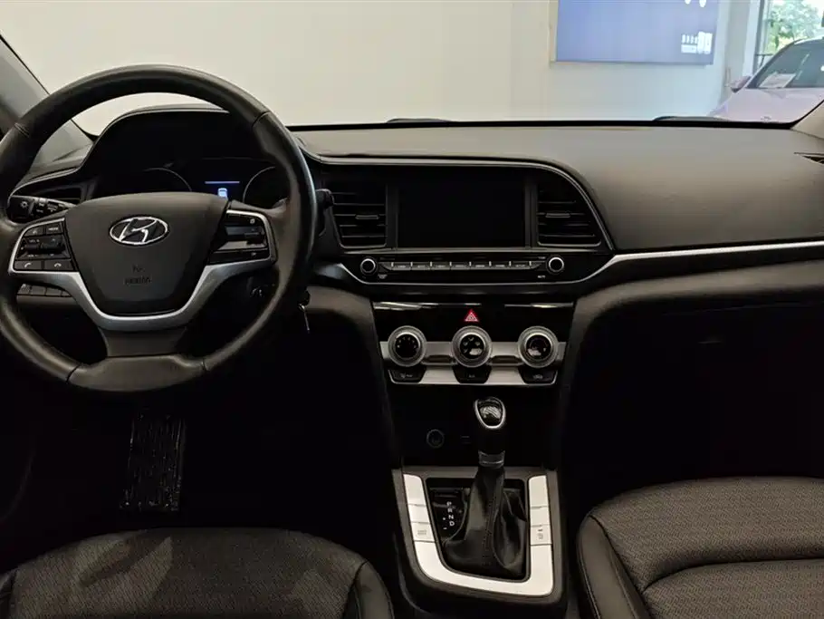 Hyundai Lead