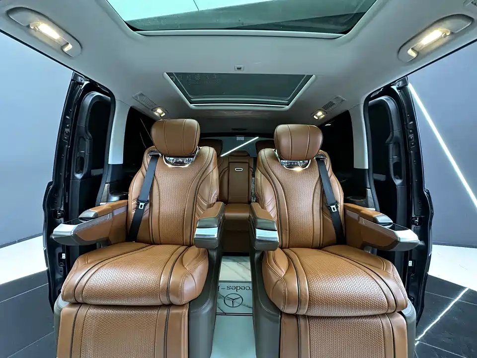 Mercedes-Benz V-class