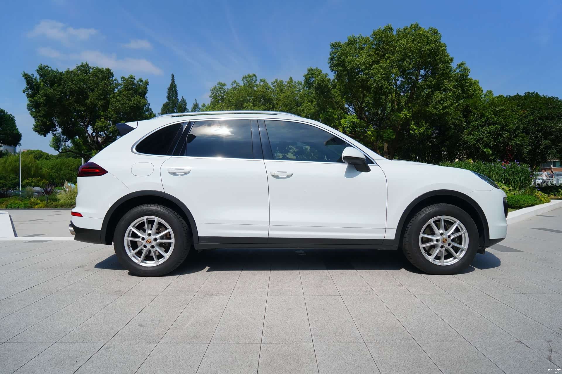 Porsche Cayenne, 2015 11