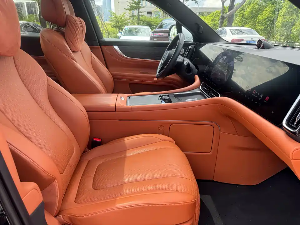 AITO Ask the world M9