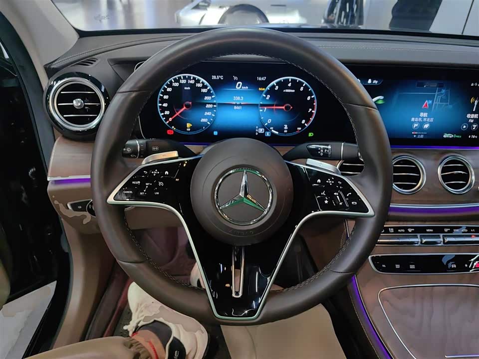Mercedes-Benz E-class Mercedes-Benz E-class