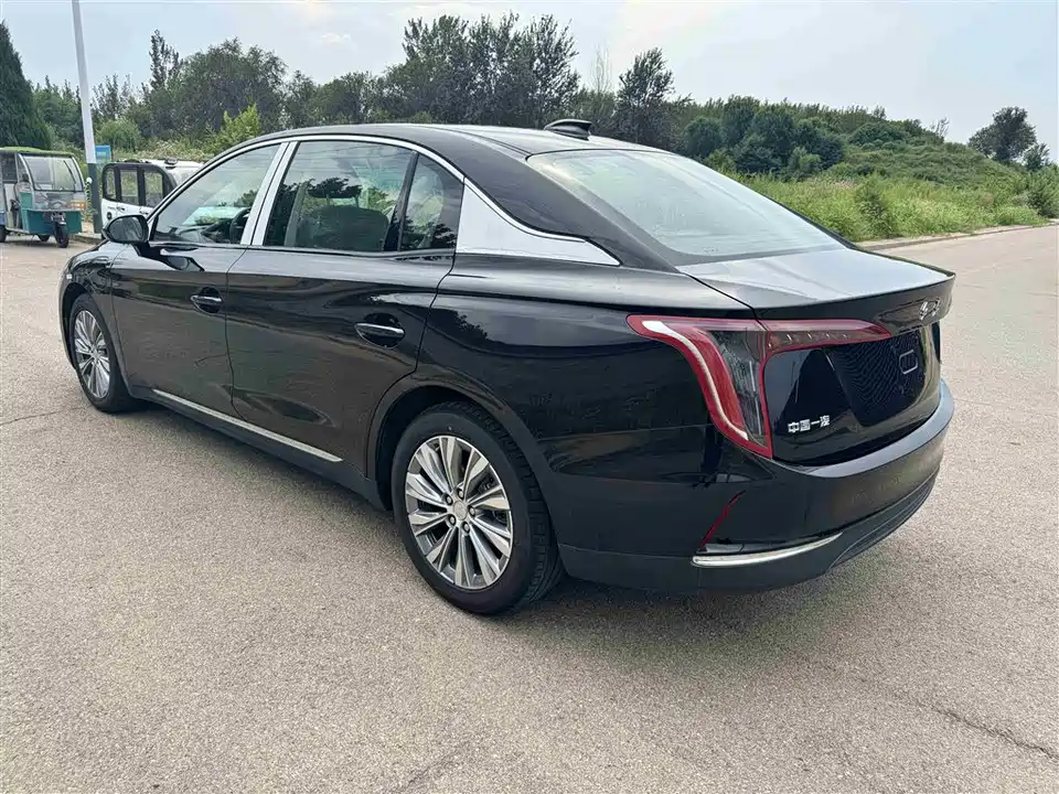 Hongqi E-QM5 Hongqi E-QM5