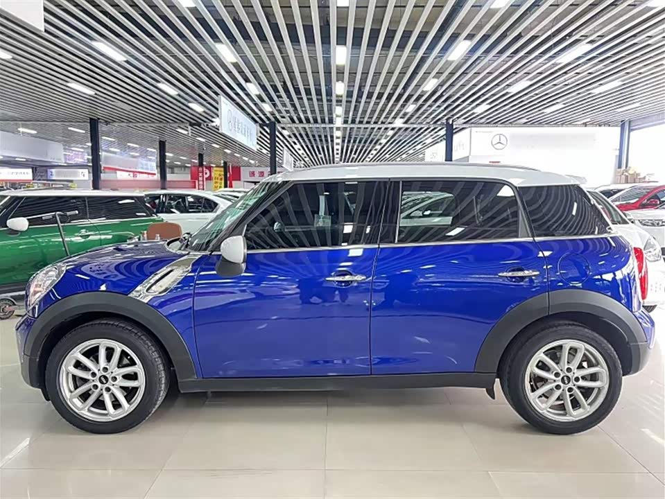 MINI COUNTRYMAN