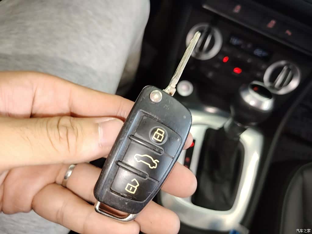 Audi Q3, 2016 9