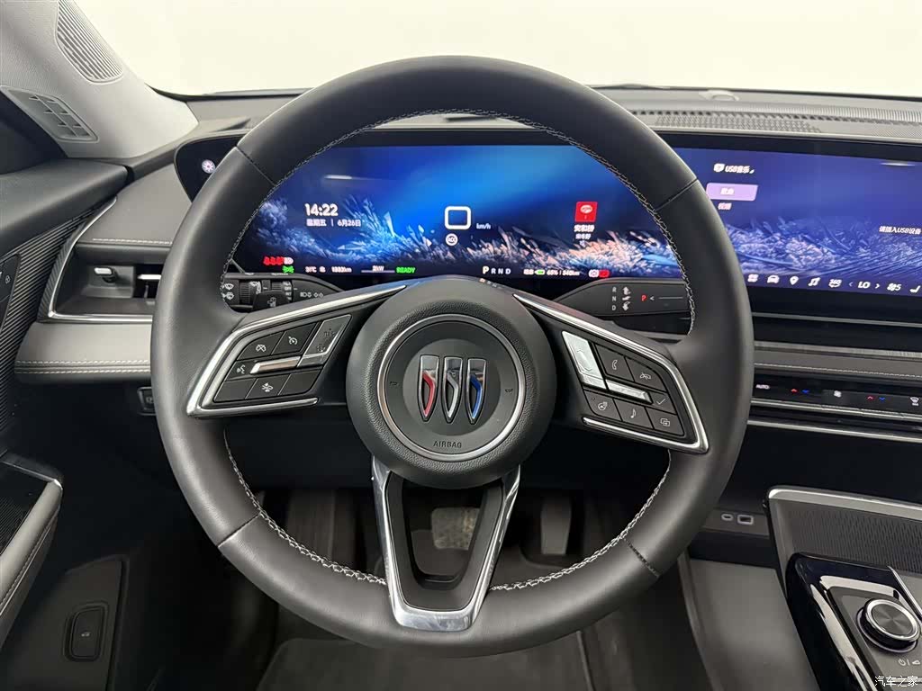 Buick E5, 2025 9