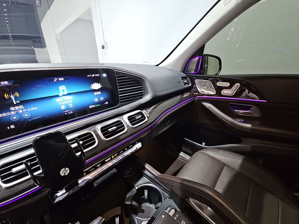 Mercedes-Benz GLE Mercedes-Benz GLE