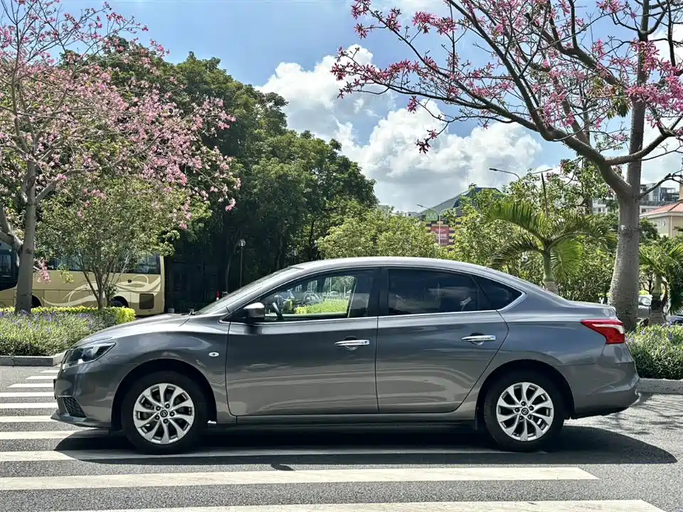 Nissan Xuan Yi