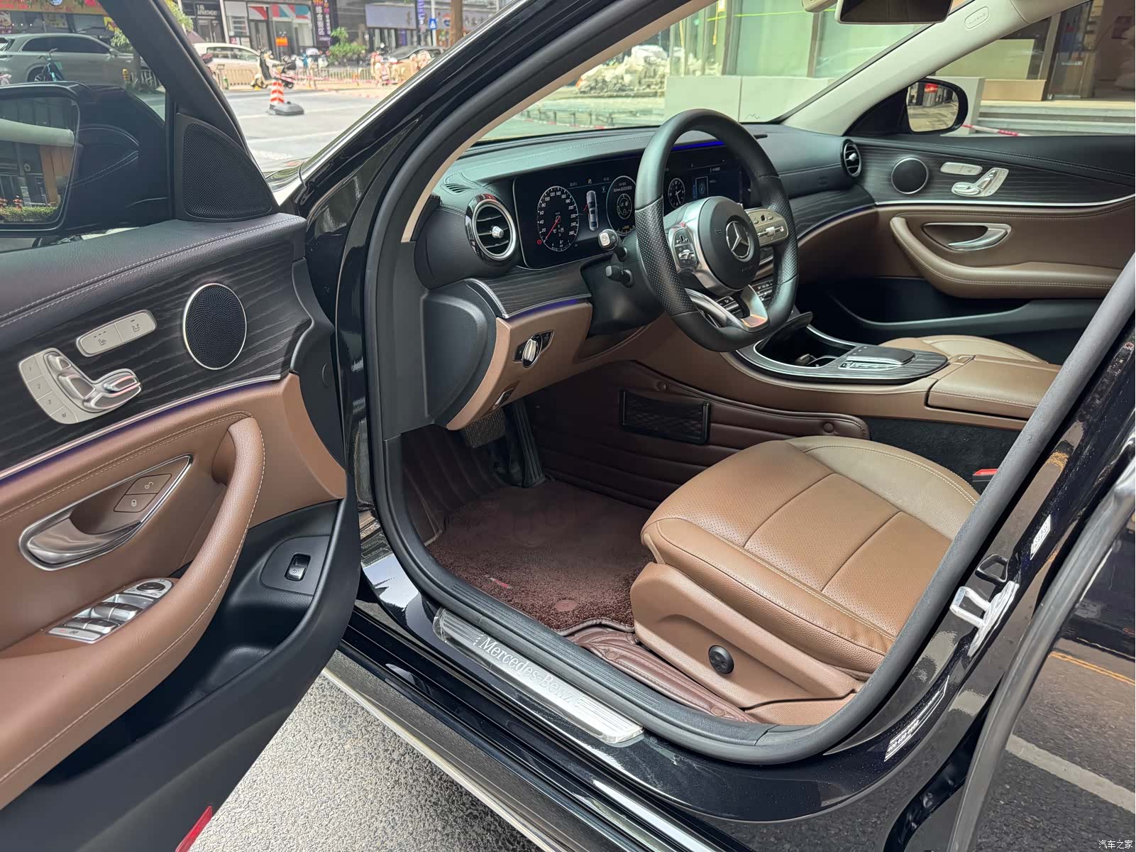 Mercedes-Benz E-Class, 2019 11