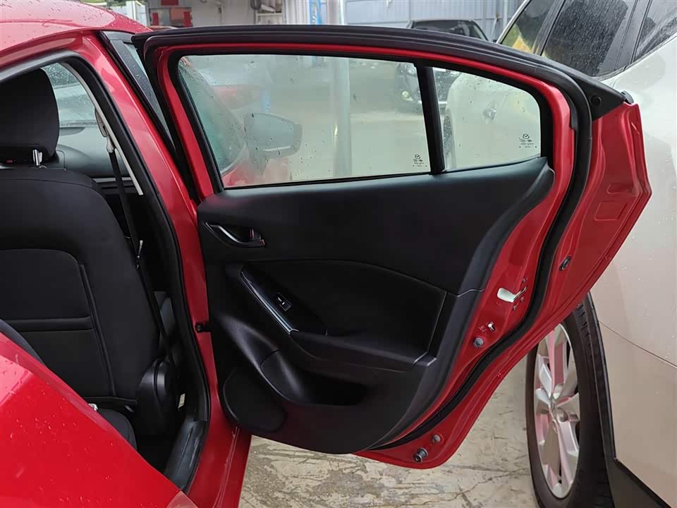 Mazda 3 Angkesaila Mazda 3 Angkesaila