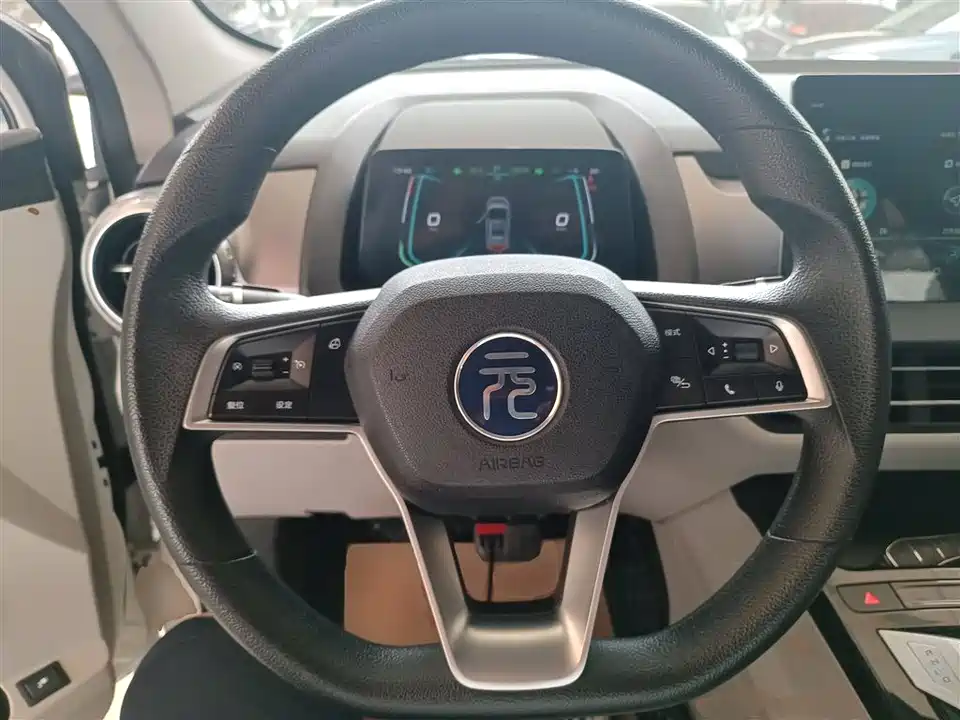BYD Yuan Pro BYD Yuan Pro