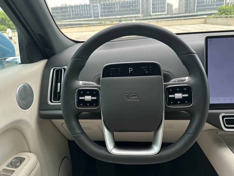 Li Auto Ideal L7