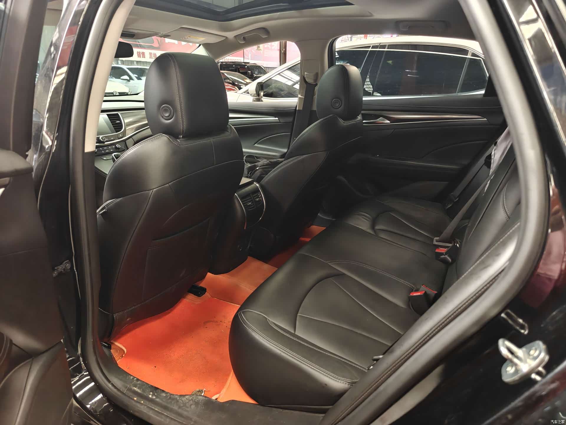 Buick LaCrosse, 2021 все фото