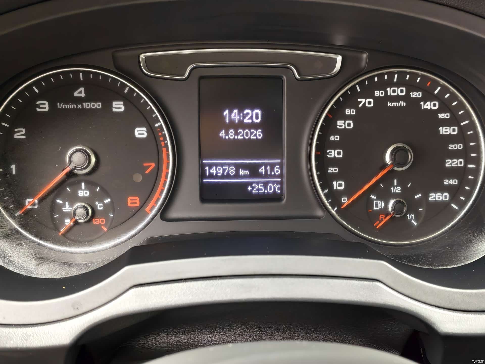 Audi Q3, 2018 12