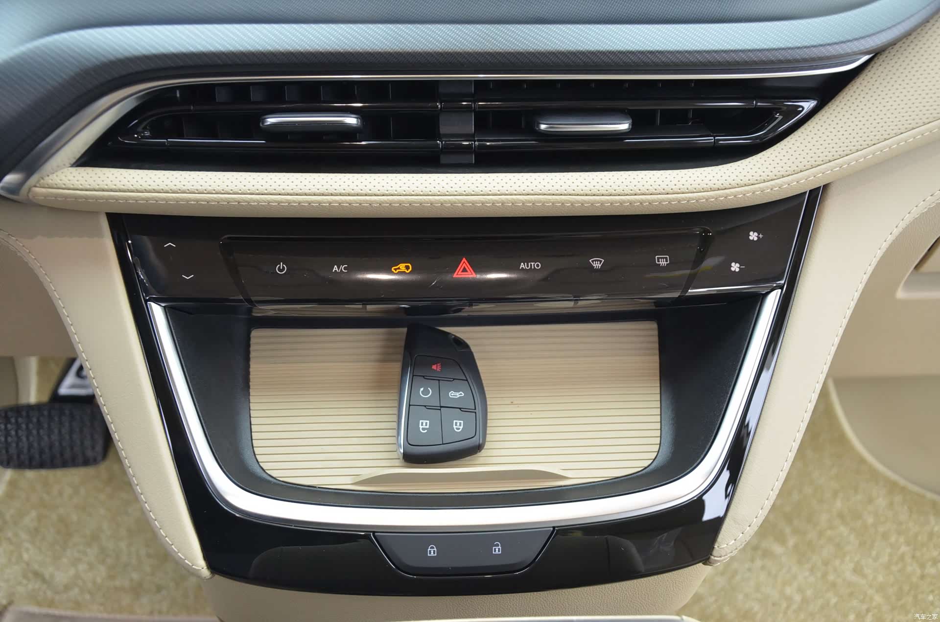 Buick GL8, 2026 8