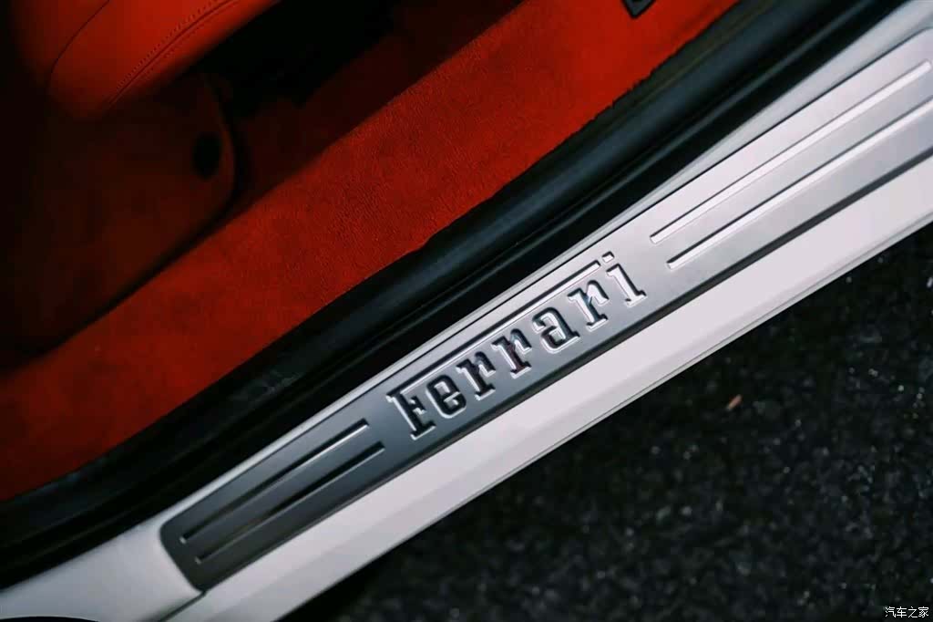 Ferrari F8, 2022 7