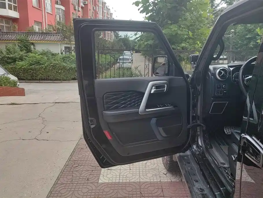 Beijing BJ40