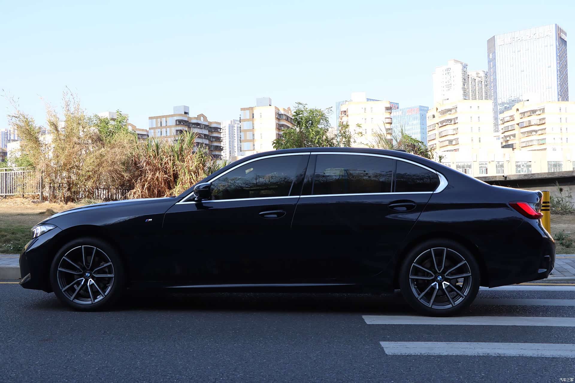 BMW 3 Series, 2025 7