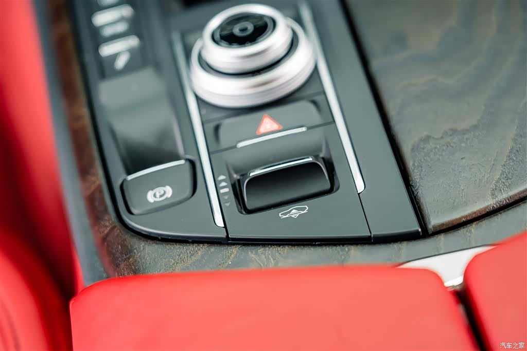Maserati Levante, 2020 13