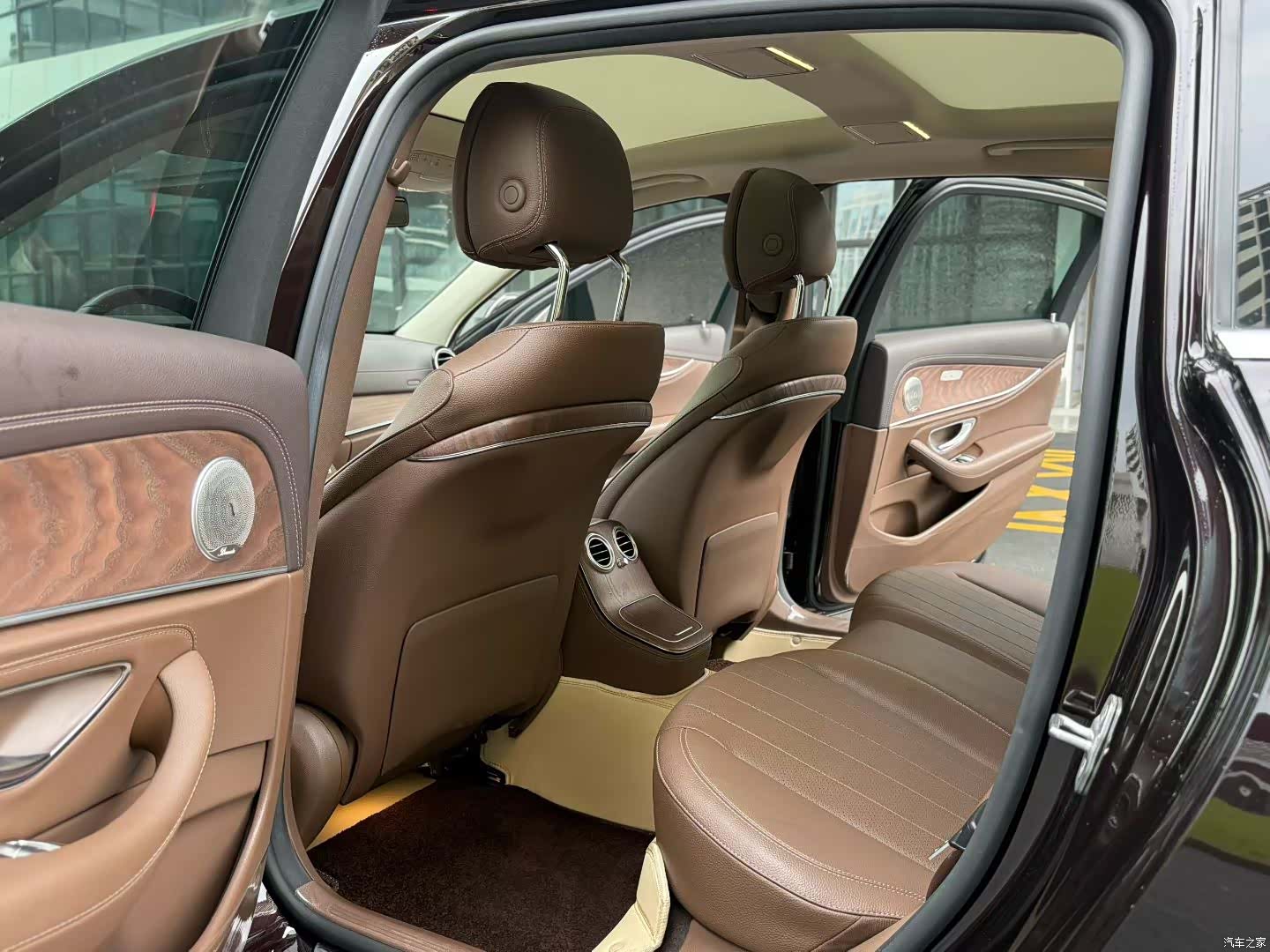 Mercedes-Benz E-Class, 2022 6
